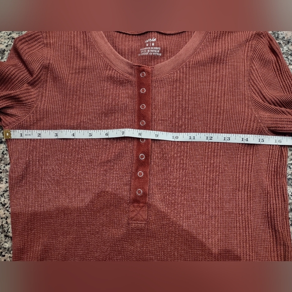 Aerie Women's Medium Long Sleeve Shirt - Picture 7 of 10